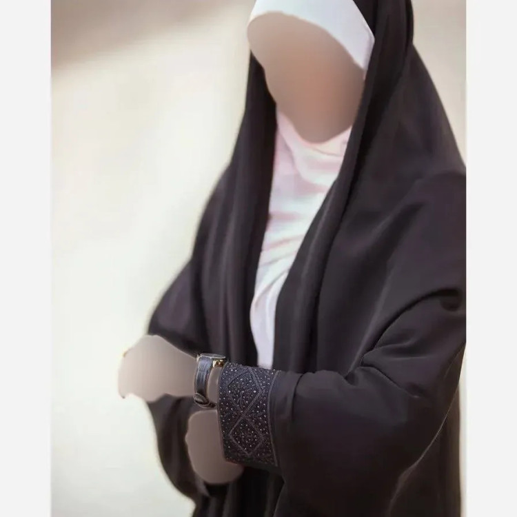 چادر دانشجویی مشکی کرپ حریر الاسود